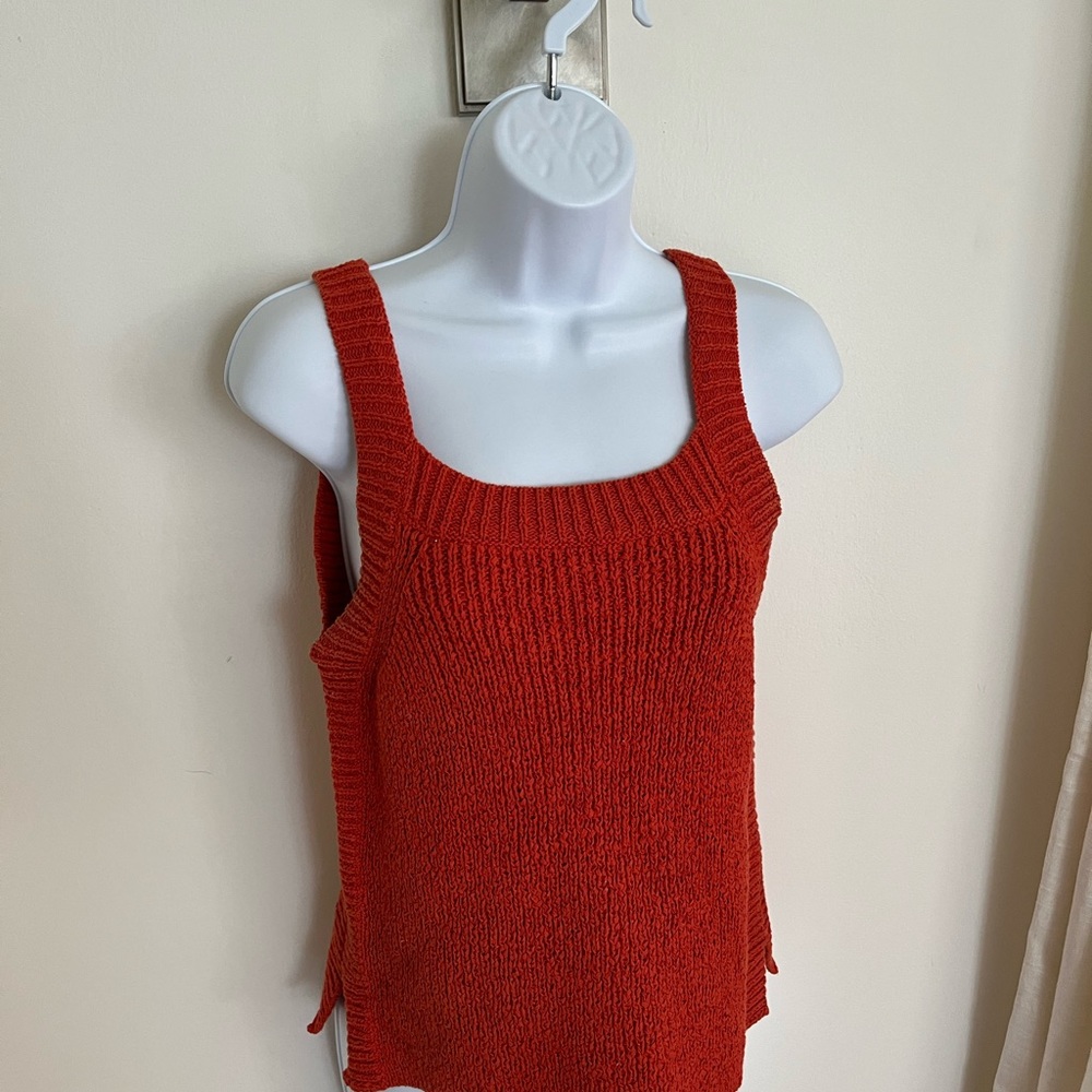JCREW top